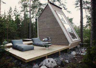 Q - Micro cabin sloped front mid grey timber